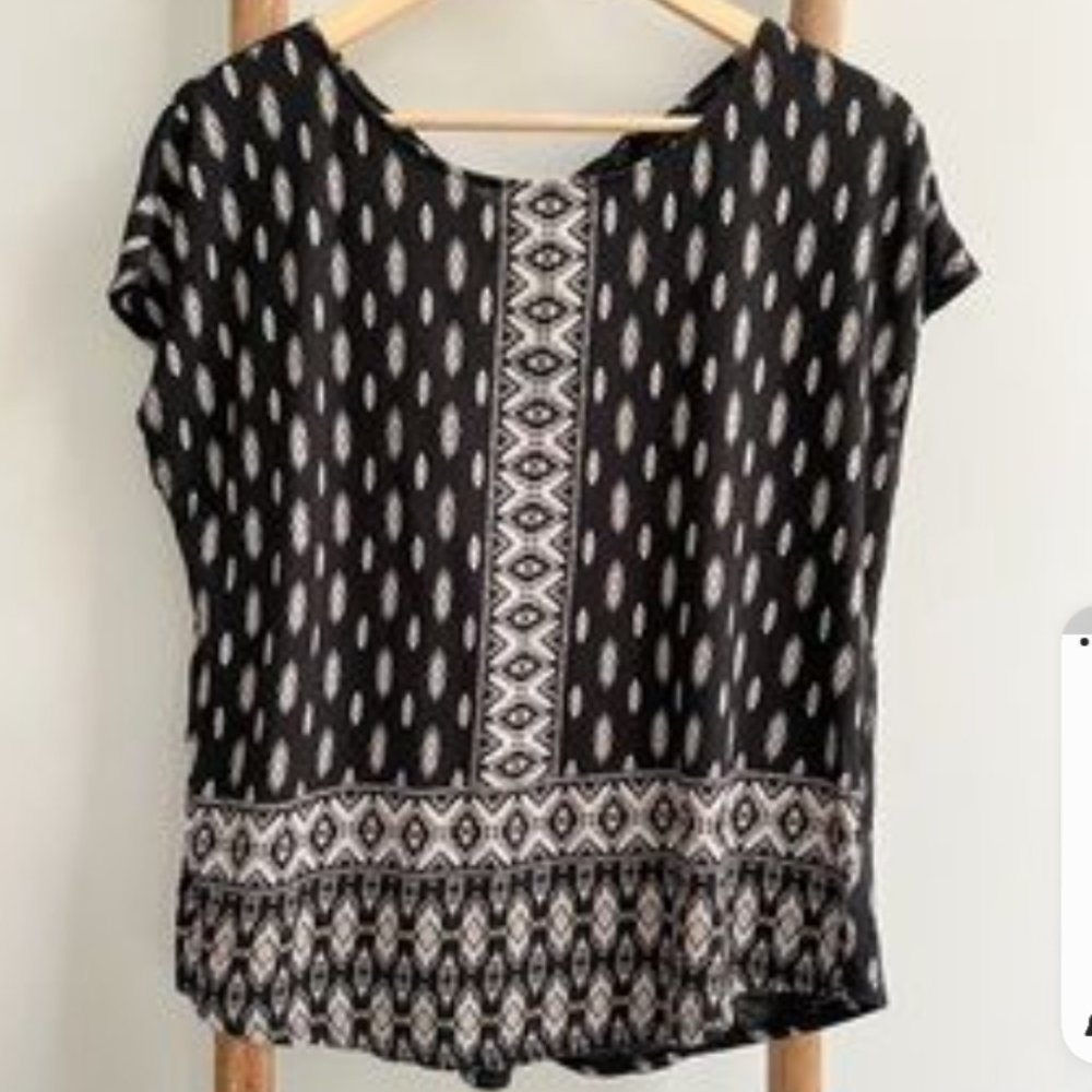 Lucky Brand Women's Top in Size Small